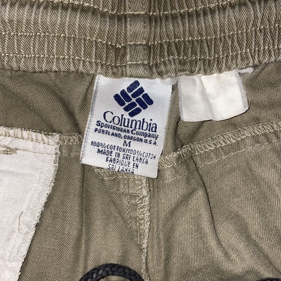Vintage Columbia Shorts - Picture 2 of 3